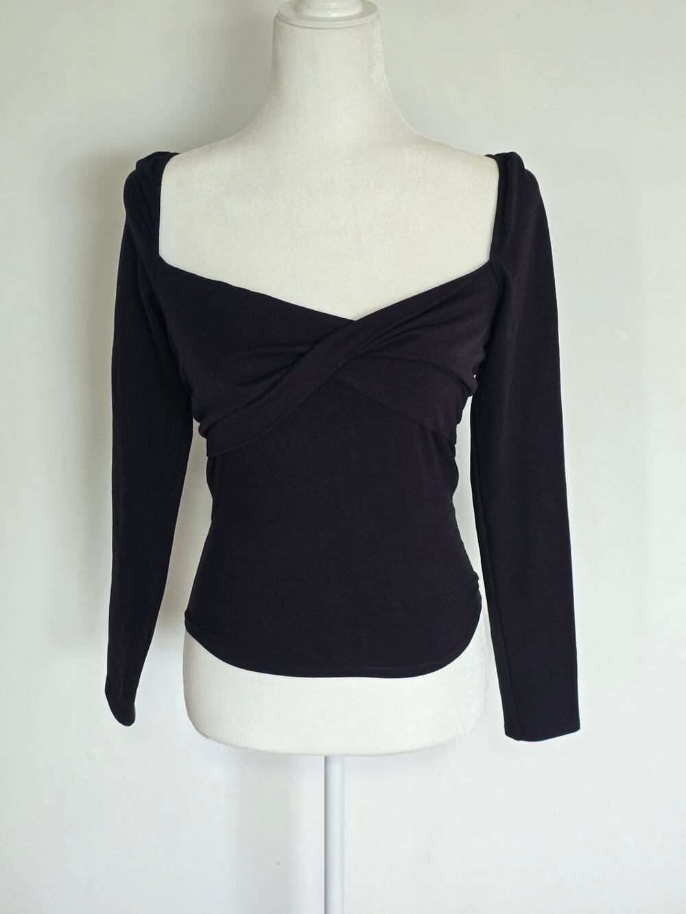 Reformation Black Long-Sleeve Sweetheart Top Size S | Organic Cotton